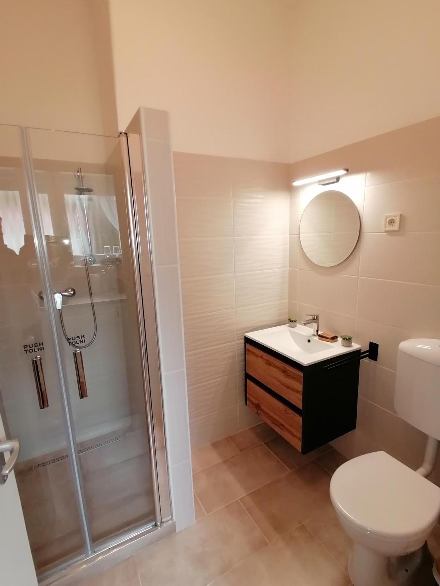 Mohacs Korona Apartman Exterior foto