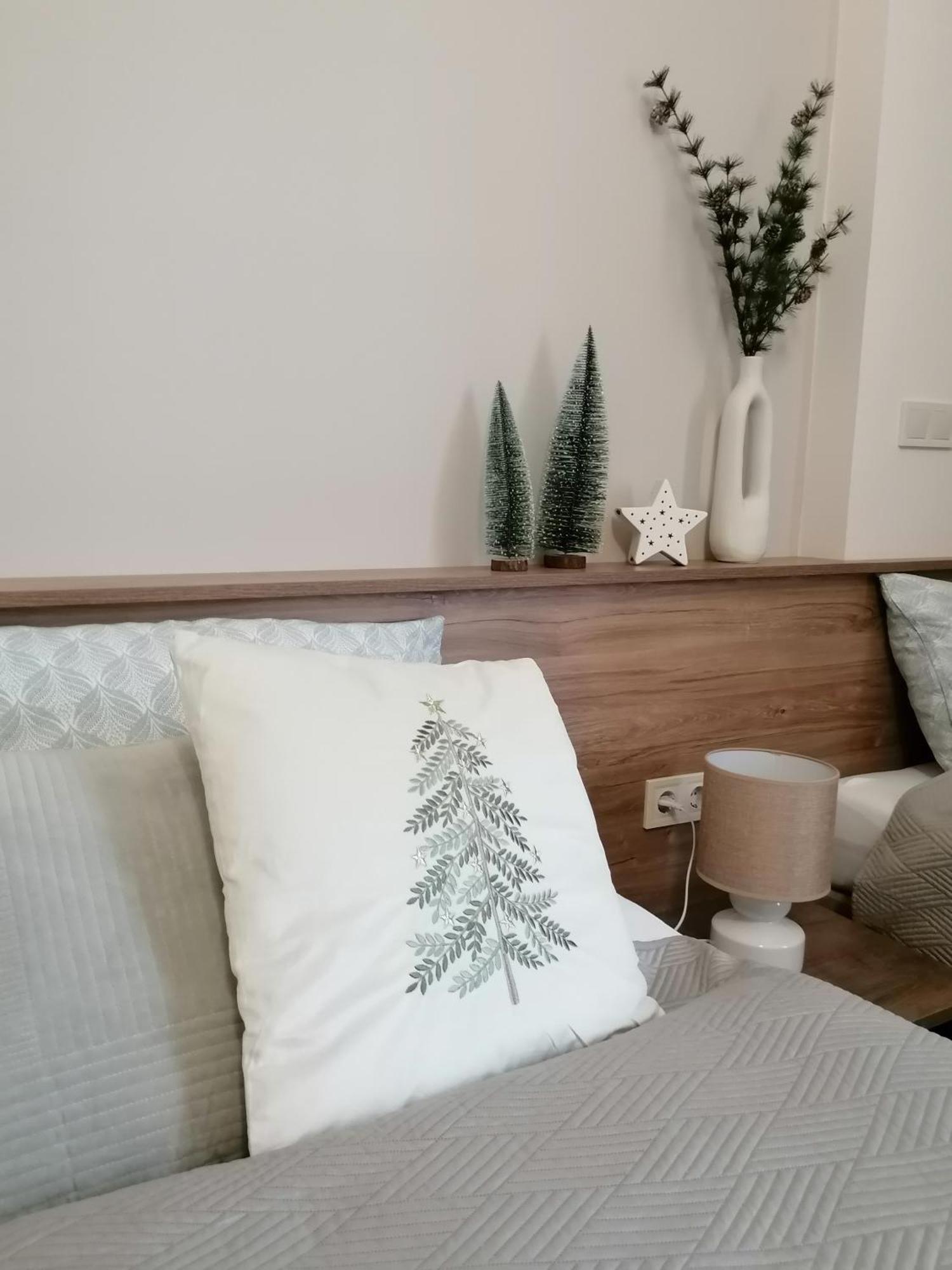 Mohacs Korona Apartman Exterior foto